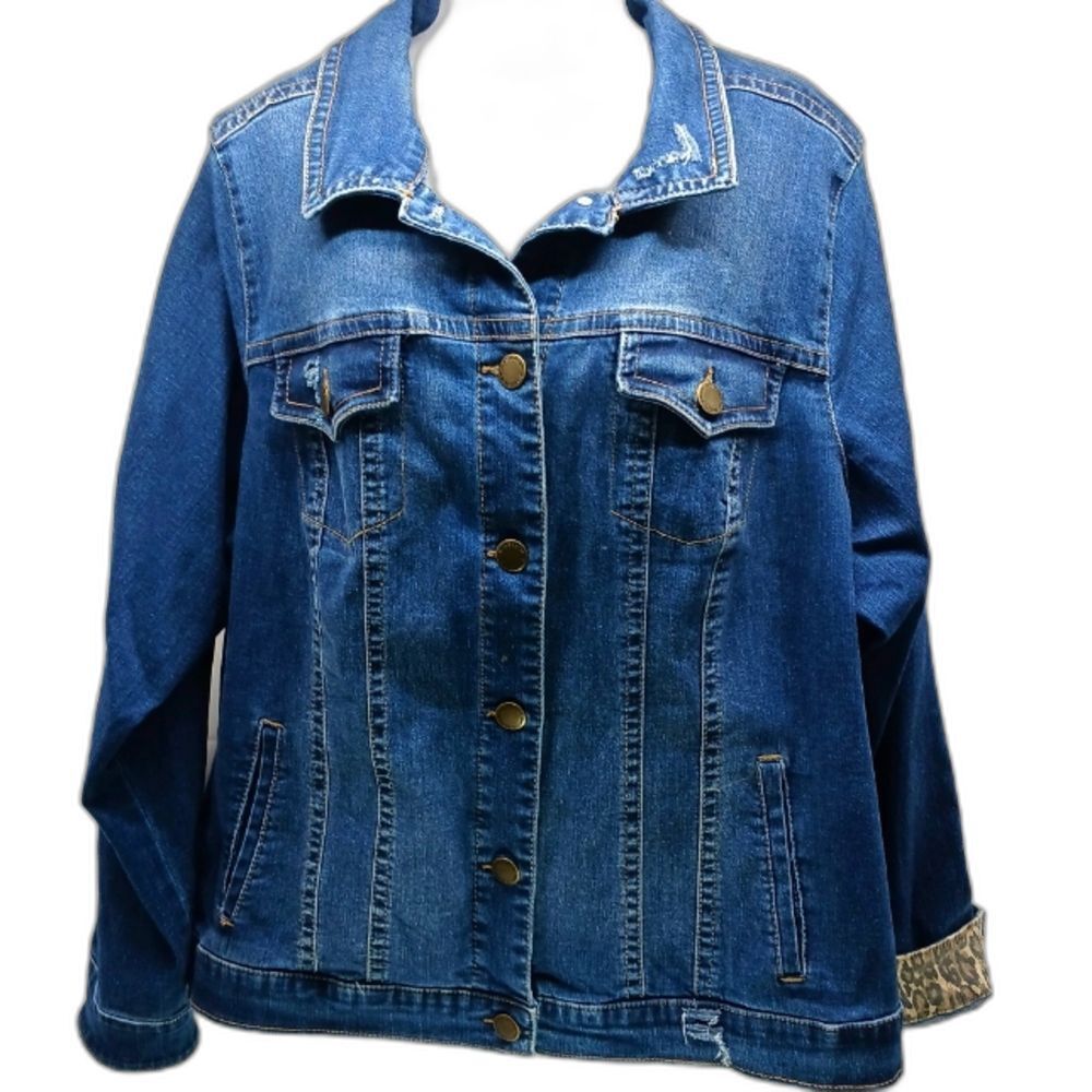 Avenue Denim Trucker Jacket Women's 22/24. Distressed with Leopard Print Cuffs..